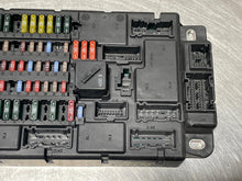 Load image into Gallery viewer, FUSE BOX Clubman Cooper Countryman Paceman 11 12 13 14 15 16 - NW29976

