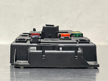 Load image into Gallery viewer, FUSE BOX Clubman Cooper Countryman Paceman 11 12 13 14 15 16 - NW29976
