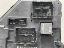 Load image into Gallery viewer, Fuse Box Ford Explorer 2008 - NW546604
