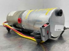 Load image into Gallery viewer, Convertible Top Motor  THUNDERBIRD 2005 - NW50081
