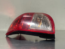 Load image into Gallery viewer, TAIL LIGHT LAMP ASSEMBLY Rav4 2006 06 2007 07 2008 08 Right - NW182329

