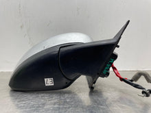 Load image into Gallery viewer, SIDE VIEW DOOR MIRROR 2018 18 2019 19 2020 20 Right - NW570469
