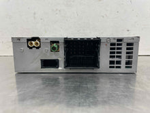 Load image into Gallery viewer, RADIO RECEIVER A4 A6 S4 S6 Touareg 10 11 12 13 14 15 16 17 - NW570934
