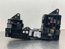 Load image into Gallery viewer, FUSE BOX Jaguar XF 2009 09 - NW570888
