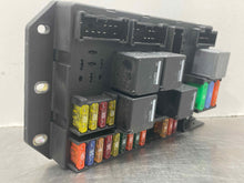 Load image into Gallery viewer, BODY CONTROL MODULE BCM COMPUTER Vanden Pl XJ XJL XJR 10-12 - NW556304
