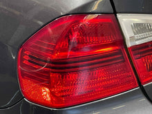 Load image into Gallery viewer, OUTER TAIL LIGHT LAMP 323i 325ci 325i 328i 330ci 330i 06-08 Left - NW571150
