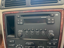 Load image into Gallery viewer, RADIO Volvo S60 V70 2005 05 2006 06 2007 07 - NW570827
