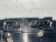 Load image into Gallery viewer, Temp Climate AC Heater Control Volvo S60 V70 2001 01 2002 02 03 04 05 06 07 - 09 - NW571107
