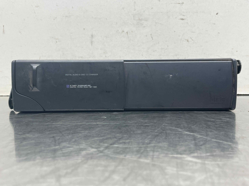 CD Changer Saab 900 1994 94 1995 95 1996 96 1997 97 1998 98