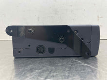 Load image into Gallery viewer, CD Changer Saab 900 1994 94 1995 95 1996 96 1997 97 1998 98 - NW563519
