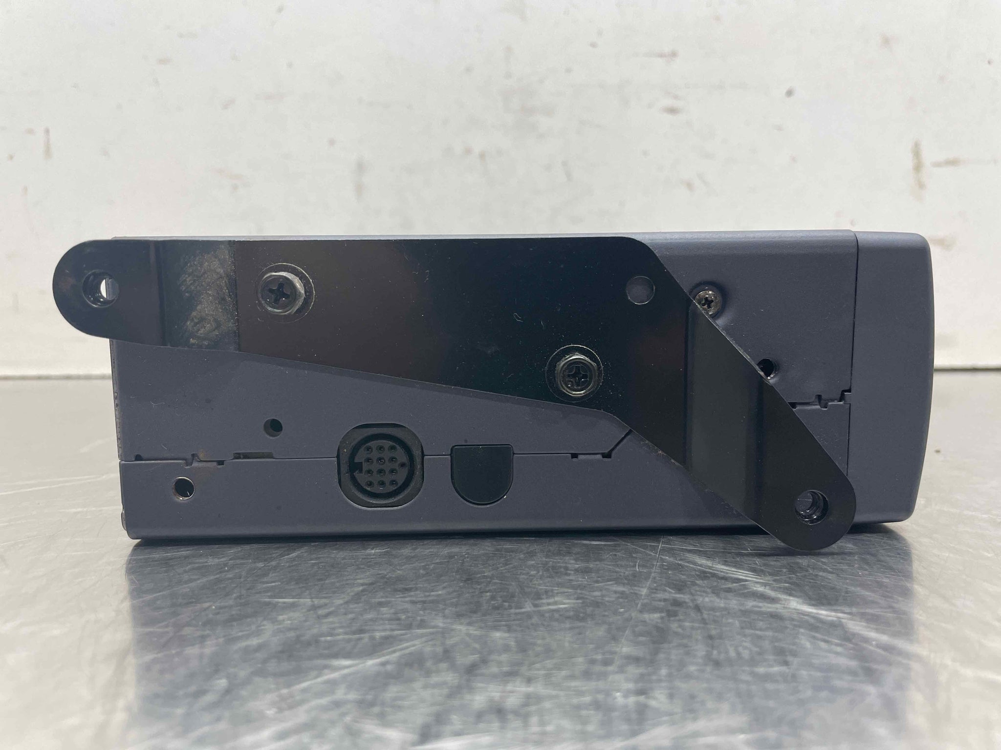CD Changer Saab 900 1994 94 1995 95 1996 96 1997 97 1998 98