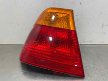 Load image into Gallery viewer, OUTER TAIL LIGHT LAMP 320i 323i 323ic 323is 325ci 325i 328i 99-01 Left - NW563877
