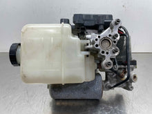 Load image into Gallery viewer, BRAKE MASTER CYLINDER NV 1500 NV2500 NV3500 12 13 14 15 16 - NW565888
