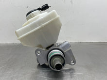 Load image into Gallery viewer, Brake Master Cylinder Land Rover LR4 2016 - NW566277
