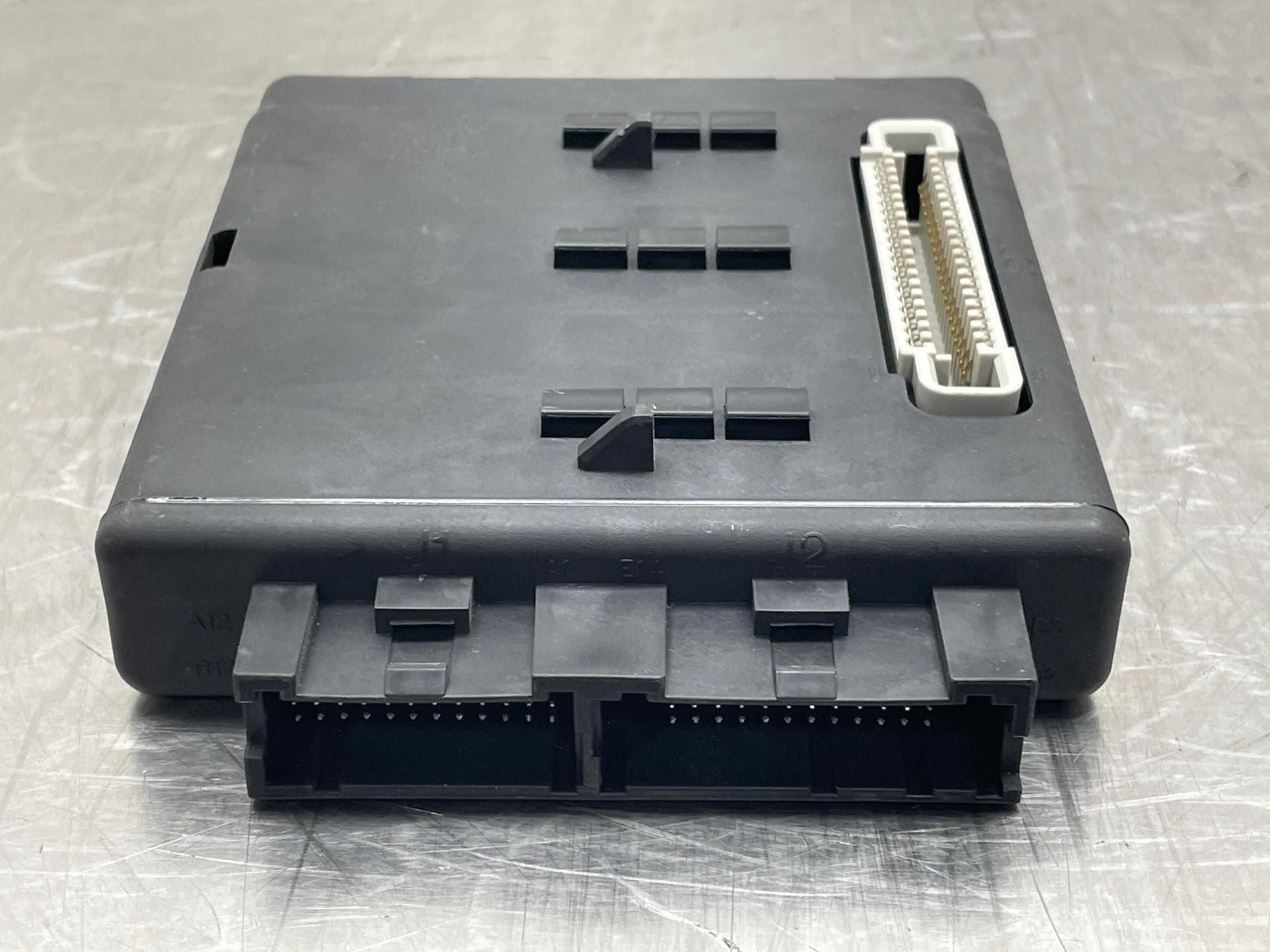 Trailblazer Computer BODY CONTROL MODULE BCM COMPUTER Rainier Trailblazer 05-09 - NW567423 ...