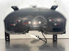 Load image into Gallery viewer, Speedometer Cluster Ford Explorer 2003 - NW572116
