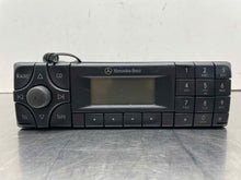 Load image into Gallery viewer, Radio  MERCEDES CLK 2001 - NW571854
