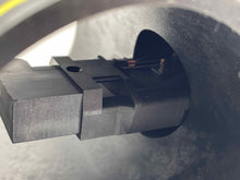 Load image into Gallery viewer, Mass Air Flow Sensor Meter MAF Altima Sentra 2002 02 2003 03 - NW4957
