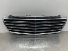 Load image into Gallery viewer, GRILL CLK320 CLK430 CLK55 1998 98 1999 99 00 01 02 03 - NW571819
