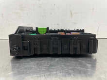 Load image into Gallery viewer, Fuse Box  CORSAIR 2020 - NW333992
