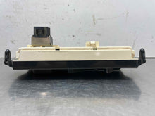 Load image into Gallery viewer, [INVENTORYCAR_YEAR_MAKE_MODEL] REAR TEMPERATURE CONTROLS - NW570396
