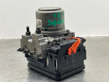 Load image into Gallery viewer, ABS PUMP Acura TL 2005 05 2006 06 Auto - NW570454
