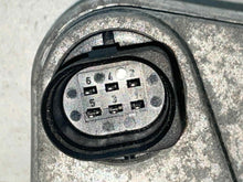 Load image into Gallery viewer, THROTTLE BODY BMW 530i 330i 525i 323i 325i Z4 2006 06 2007 07 2008 08 - NW572012
