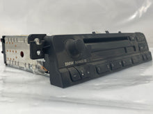 Load image into Gallery viewer, RADIO Bmw 328i 323i 1999 99 2000 00 - NW136276
