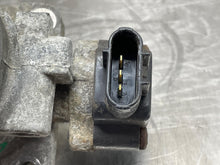 Load image into Gallery viewer, Throttle Body  FORD F250SD PICKUP 2003 - NW571274
