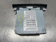 Load image into Gallery viewer, RADIO CONTROL Mercedes-Benz E350 E550 E63 2010 10 2011 11 - NW574324
