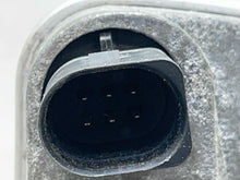 Load image into Gallery viewer, THROTTLE BODY BMW 320I 325I 525I X3 Z3 Z4 01 02 03 - 06 - NW574489
