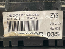 Load image into Gallery viewer, SPEEDOMETER CLUSTER Volkswagen Passat 2013 13 2014 14 - NW575663
