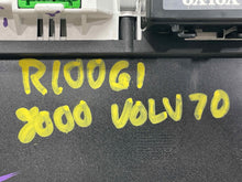 Load image into Gallery viewer, SPEEDOMETER CLUSTER Volvo S70 V70 1999 99 2000 00 - NW581171
