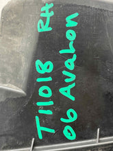Load image into Gallery viewer, HEADLIGHT LAMP ASSEMBLY Avalon 2005 05 2006 06 2007 07 Right - NW573594
