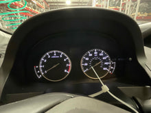 Load image into Gallery viewer, Speedometer Cluster Acura RDX 2017 - NW573522
