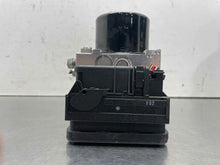 Load image into Gallery viewer, ABS PUMP Volvo V70 S70 C70 850 1996 96 1997 97 1998 98 - NW586529

