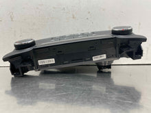 Load image into Gallery viewer, Temperature Controls Hyundai Tucson 2017 - NW586474
