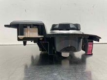 Load image into Gallery viewer, Temperature Controls Toyota 4 Runner 2004 - NW587596
