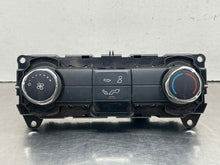Load image into Gallery viewer, Temperature Controls Ford Explorer 2018 - NW588220
