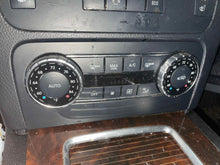 Load image into Gallery viewer, FRONT TEMPERATURE CONTROLS C250 C300 C350 C63 GLK350 13 14 15 - NW574787
