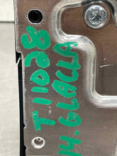 Load image into Gallery viewer, FUEL PUMP CONTROL MODULE COMPUTER B250 E250 Van C250 C300 C350 C63 CL550 11-16 - NW574524
