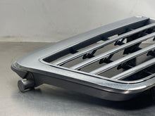 Load image into Gallery viewer, GRILLE Mercedes-Benz E300 E350 E400 E550 E63 10 11 12 13 - NW535871
