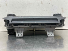 Load image into Gallery viewer, Temperature Controls Kia Sorento 2016 - NW575867
