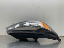 Load image into Gallery viewer, HEADLIGHT LAMP ASSEMBLY Kia Sorento 2016 16 2017 17 2018 18 Right - NW575869
