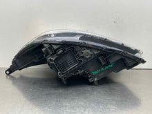 Load image into Gallery viewer, HEADLIGHT LAMP ASSEMBLY Kia Sorento 2016 16 2017 17 2018 18 Right - NW575869
