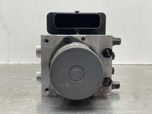 Load image into Gallery viewer, ABS Pump Kia Sorento 2016 - NW575932
