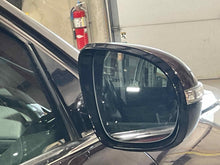 Load image into Gallery viewer, SIDE VIEW DOOR MIRROR Kia Sorento 16 17 18 19 20 Right - NW575959
