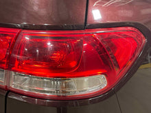 Load image into Gallery viewer, OUTER TAIL LIGHT LAMP Kia Sorento 2016 16 2017 17 2018 18 Right - NW575673
