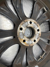 Load image into Gallery viewer, Wheel Rim  INFINITI QX30 2017 - NW575805
