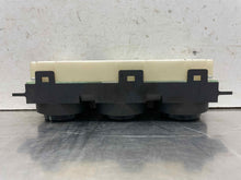 Load image into Gallery viewer, Temperature Controls  MAZDA MX-5 MIATA 2006 - NW576118
